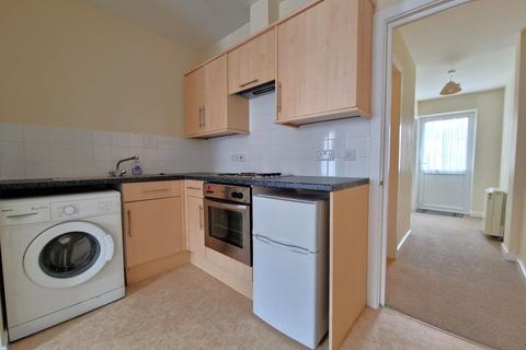 2 bedroom ground floor flat to rent, Stoke Road, Gosport, PO12