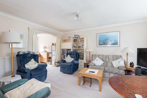 3 bedroom end of terrace house for sale, Cavalier Way, East Grinstead RH19