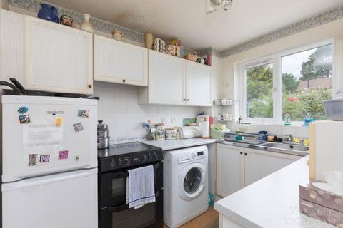 6 Cavalier Way, East Grinstead, RH19 4SE