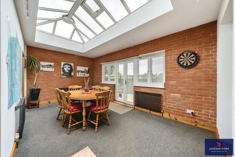 3 bedroom end of terrace house for sale, High Street, Ridgmont, Bedfordshire, MK43