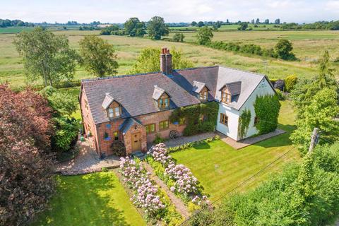 4 bedroom detached house for sale, Pirton, Worcestershire, WR8 9EJ