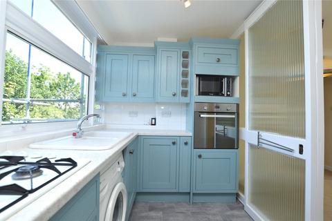 17 Cedar Mount, London, SE9 4RU