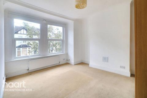 3 bedroom flat for sale, Lenham Road, Thornton Heath