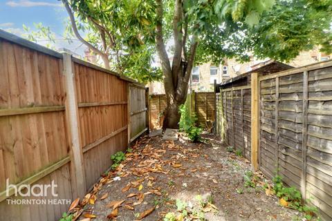 33a Lenham Road, Thornton Heath, CR7 8QT