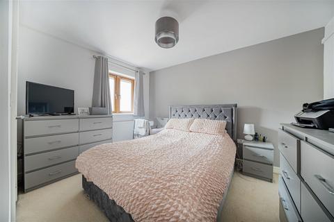 78 Foxdown, Overton, Basingstoke, RG25 3JQ