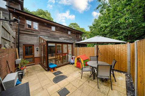 78 Foxdown, Overton, Basingstoke, RG25 3JQ