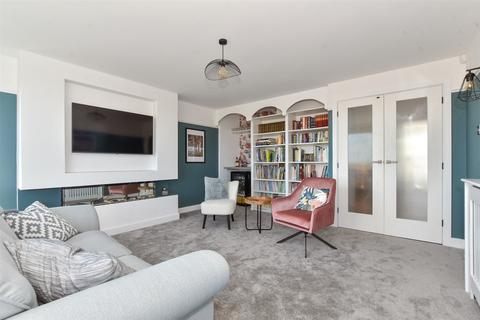 110 Coast Drive, Lydd On Sea, Romney Marsh, TN29 9NS