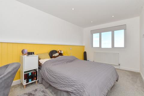 110 Coast Drive, Lydd On Sea, Romney Marsh, TN29 9NS