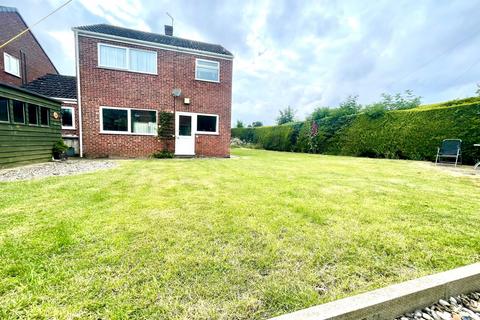 3 bedroom detached house for sale, Admirals Walk, Hingham