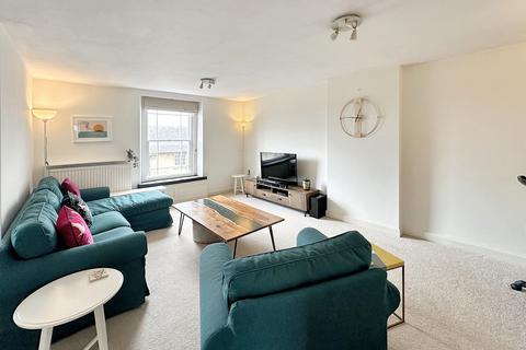 3 bedroom apartment for sale, Marshfield SN14