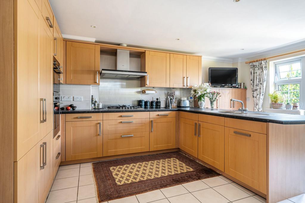 Kitchen / Breakfast Room