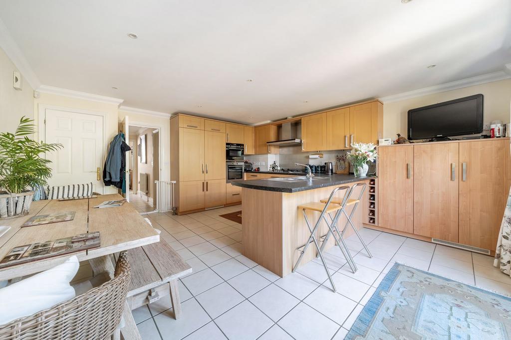 Kitchen / Breakfast Room