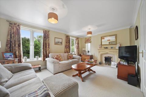 4 bedroom end of terrace house for sale, Croftdown Court, Malvern