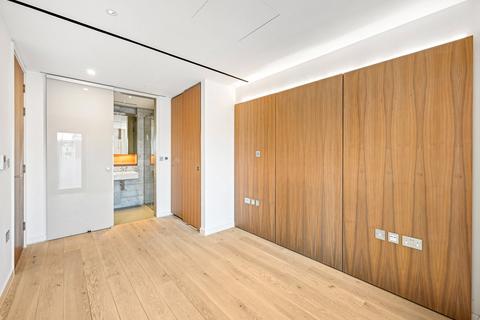 2 bedroom apartment for sale, Hollen Street, Soho, London, W1F