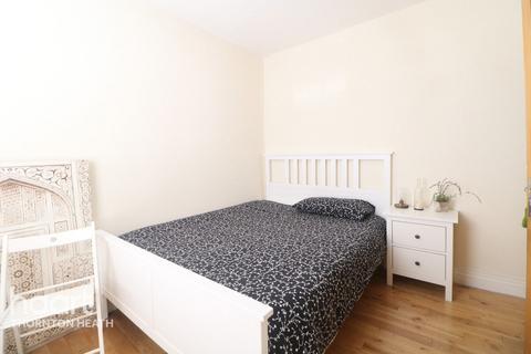 3 bedroom terraced house for sale, Grange Park Road, Thornton Heath