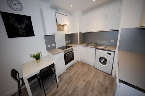 2 bedroom flat to rent, Hilltown, Dundee,