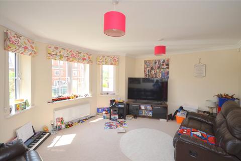 4 bedroom semi-detached house for sale, Spring Place Gardens, Mirfield, West Yorkshire, WF14