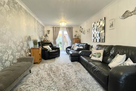 2 Allix Way, Ely, CB7 4QA