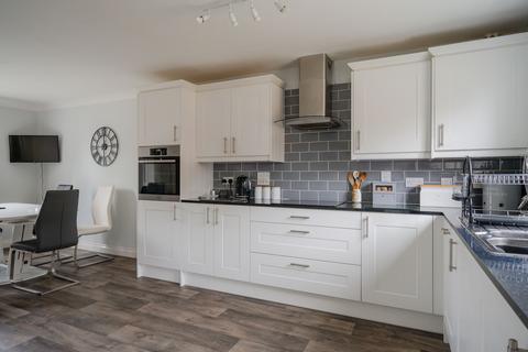 6 Dulings Meadow, Copplestone, Crediton, EX17 5PE