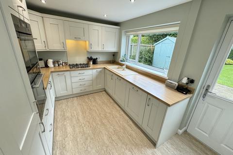 42 Central Drive, Penwortham, Preston, PR1 0NL