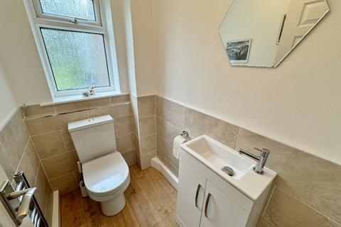 42 Central Drive, Penwortham, Preston, PR1 0NL