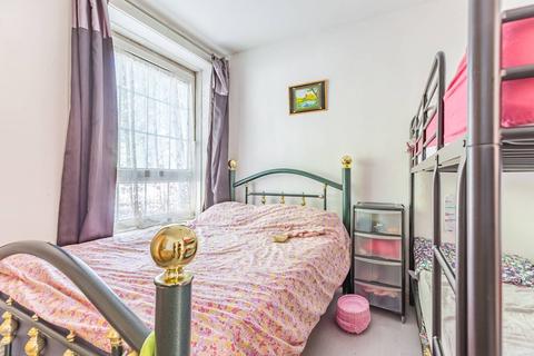 2 bedroom flat for sale, Bow Road, London E3