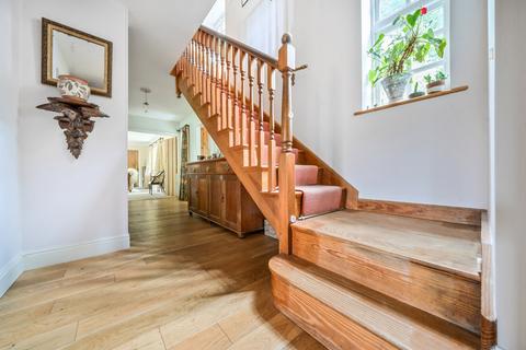 Robins Bunch Lane, Haslemere, GU27 1AJ