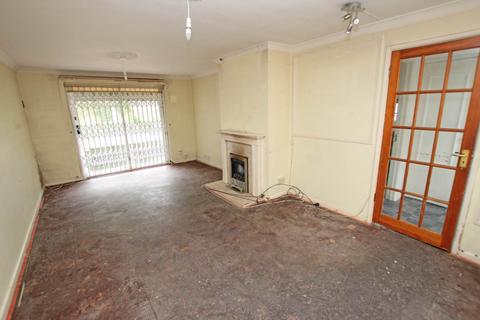 3 bedroom end of terrace house for sale, Greenway, Eastbourne, BN20 8UG