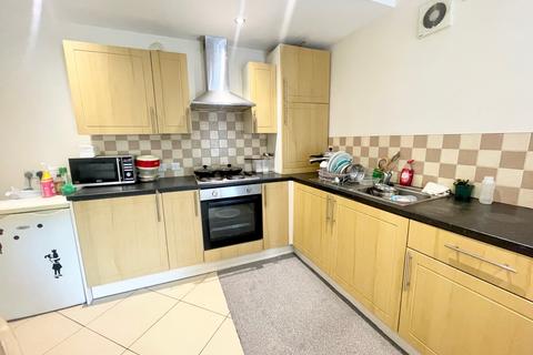 undefined, Flat 2, Sheffield Road, Chesterfield, Derbyshire, S41 9EQ