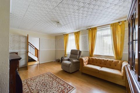 4 bedroom end of terrace house for sale, Blythorpe, HU6