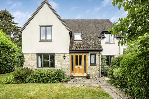 4 bedroom detached house to rent, Middle Street, Islip, Kidlington, Oxfordshire, OX5