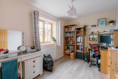 10 Barton Court, Copplestone, Crediton, EX17 5DW