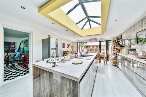 4 bedroom cottage for sale, Farm Cottages, Emsworth Road, Hampshire