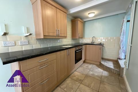 2 bedroom end of terrace house for sale, King Street, Abertillery, NP13 1AD
