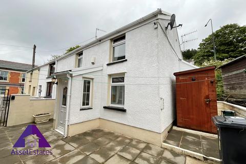 2 bedroom end of terrace house for sale, King Street, Abertillery, NP13 1AD