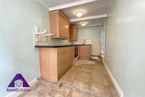 2 bedroom end of terrace house for sale, King Street, Abertillery, NP13 1AD