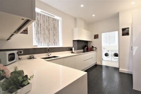 5 bedroom house to rent, Ashchurch Grove, Hammersmith, W12
