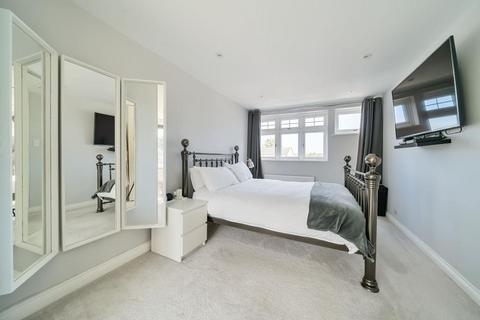 3 bedroom end of terrace house for sale, Chessington,  Surrey,  KT9