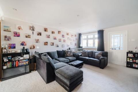 3 bedroom end of terrace house for sale, Chessington,  Surrey,  KT9