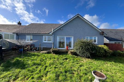 2 bedroom bungalow for sale, Pentre'r Bryn, Near New Quay , SA44