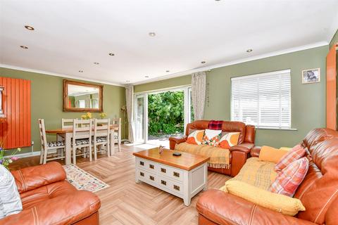 3 bedroom detached bungalow for sale, Beaconsfield Gardens, Broadstairs, Kent