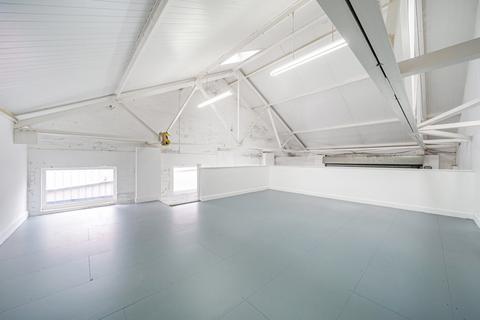 Industrial unit to rent, 52-56 Standard Road, Park Royal, NW10 6EU