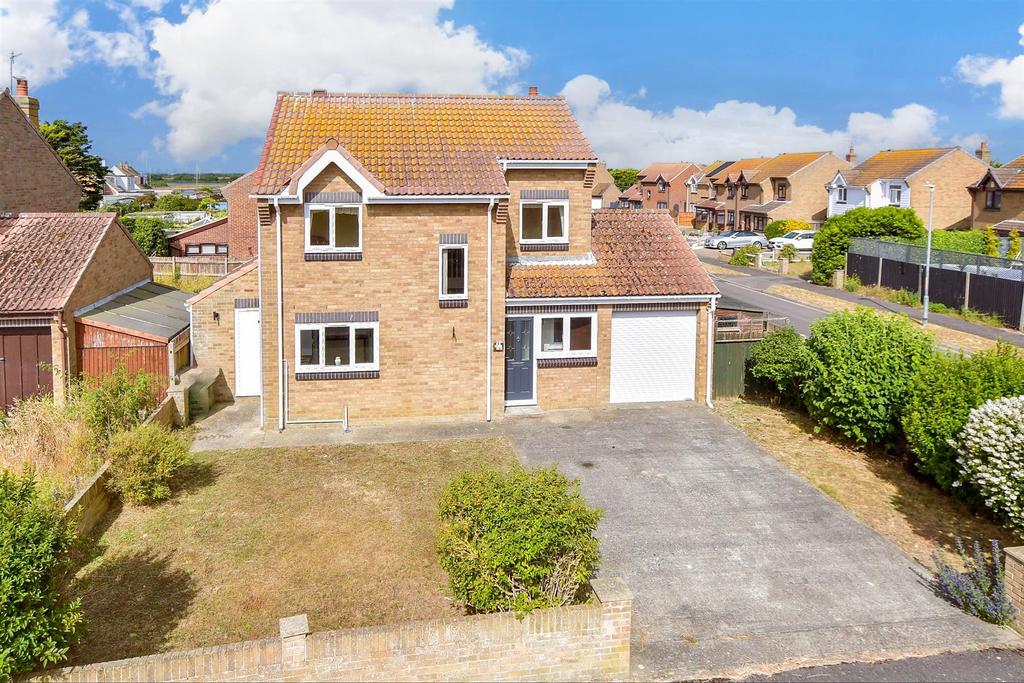 Leonard Road, Greatstone, Kent 4 bed detached house for sale £450,000