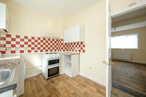 37 Fraser Crescent, Edinburgh, EH5 2AJ