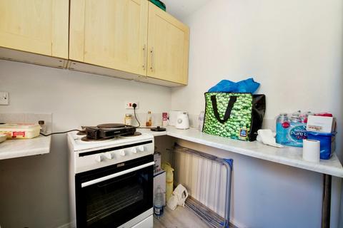 Studio for sale, Linnet Way, Purfleet-on-Thames RM19