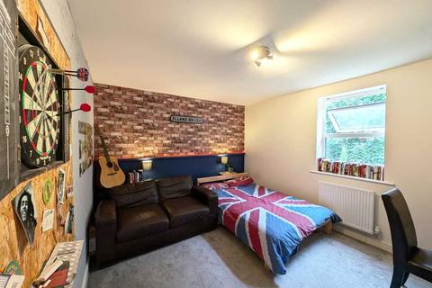 12 Maple Gardens, Leeds, LS6 1FL