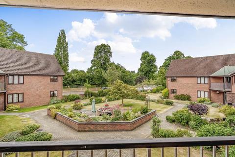 1 bedroom retirement property for sale, Chiltern Court, Reading RG4