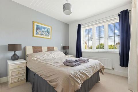 4 bedroom semi-detached house for sale, Mackintosh Drive, Bognor Regis, West Sussex, PO21 5DW