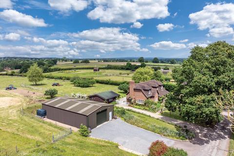 3 bedroom detached house for sale, Wisborough Green, Billingshurst, West Sussex, RH14