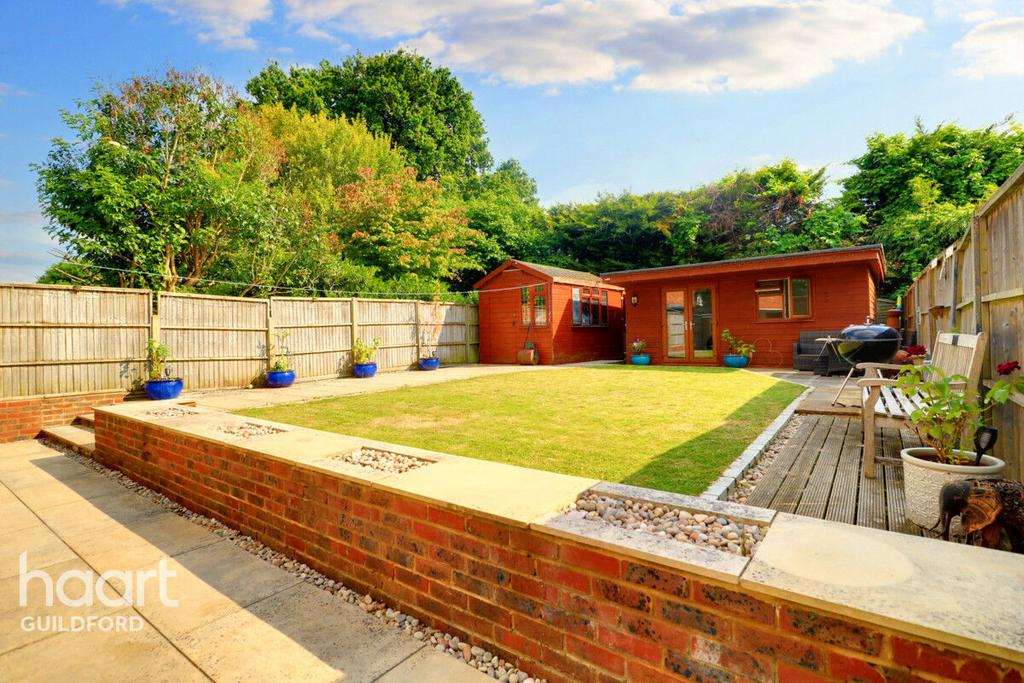 Bushy Hill Drive, Guildford 4 bed semi-detached house - £600,000